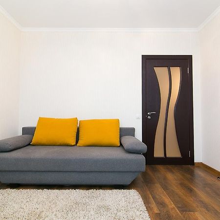 Vip Apartment On Ilinska Sumy Bagian luar foto