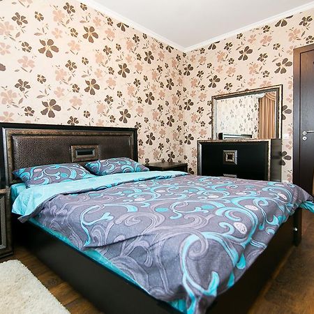 Vip Apartment On Ilinska Sumy Bagian luar foto
