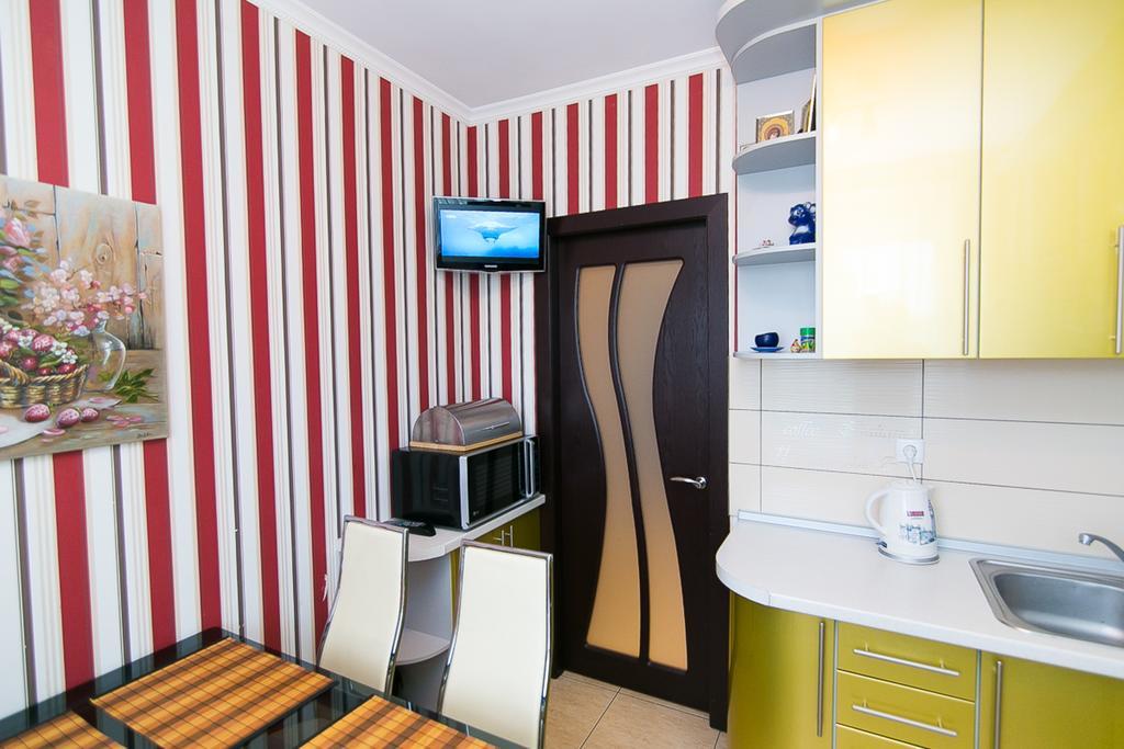 Vip Apartment On Ilinska Sumy Bagian luar foto